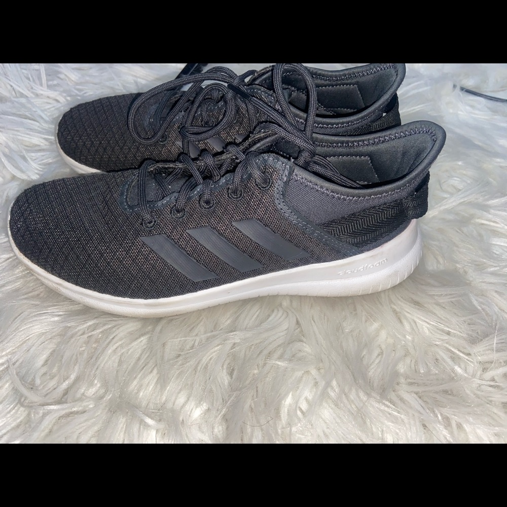 Adidas cloud foam shoes